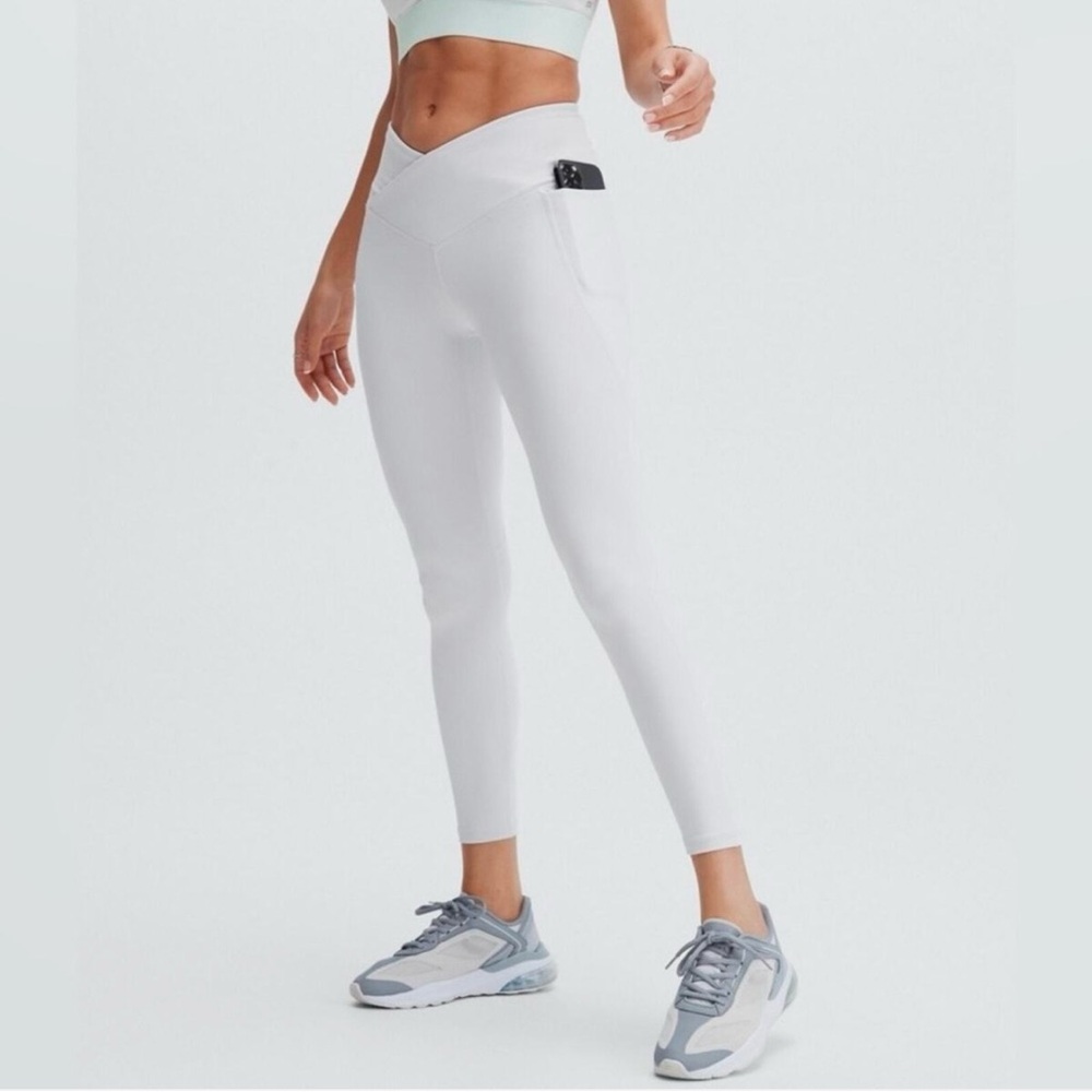 Fabletics White PureLuxe High-Waisted Crossover 7/8 Legging